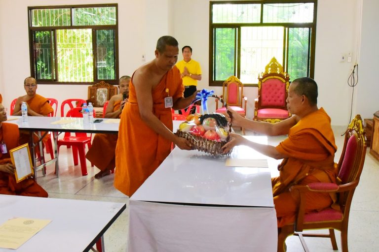 พระเดชพระคุณ  พระศรีปริยัติธาดา,ผศ  ผู้อำนวยการฯ